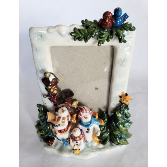 Adorable Snowman Family Resin Photo Frame - Picture 2 of 7